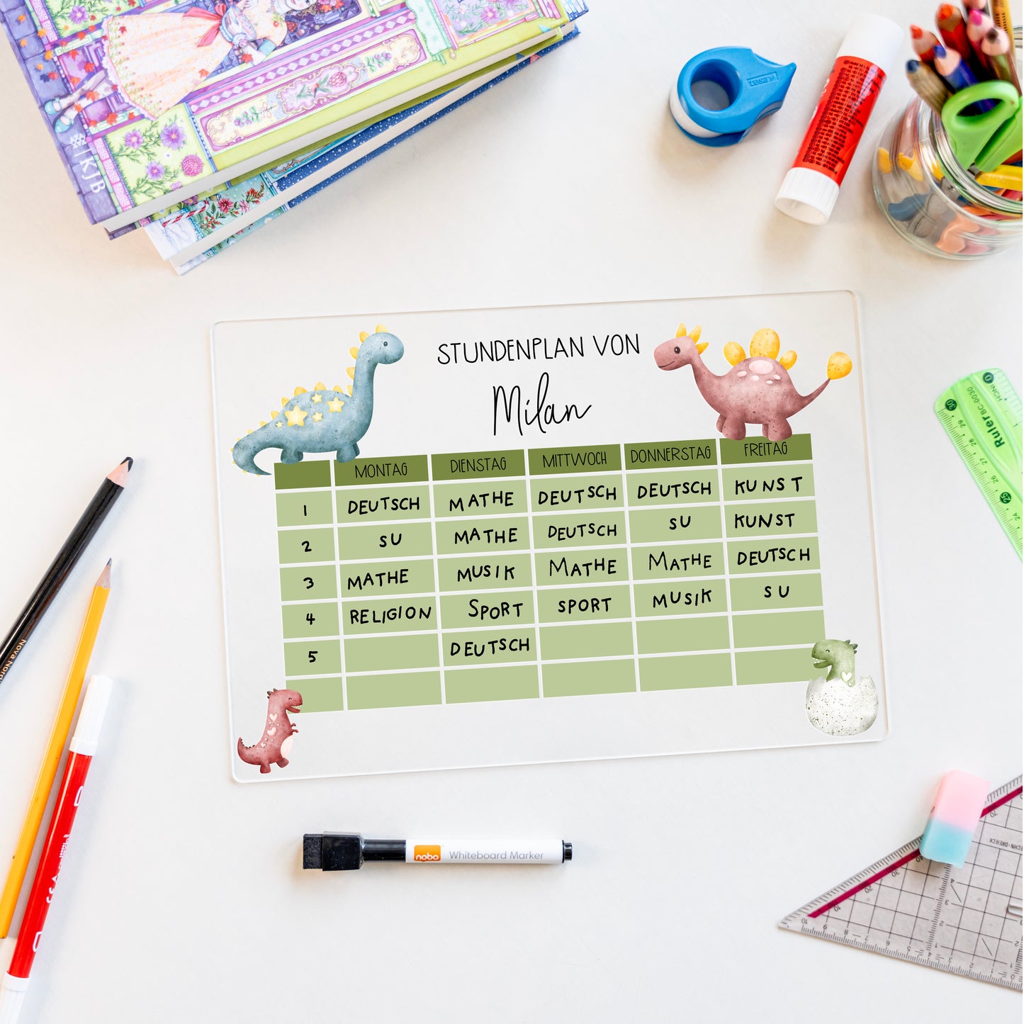 Stundenplan aus Acryl – personalisiert mit Namen (Dino 1)