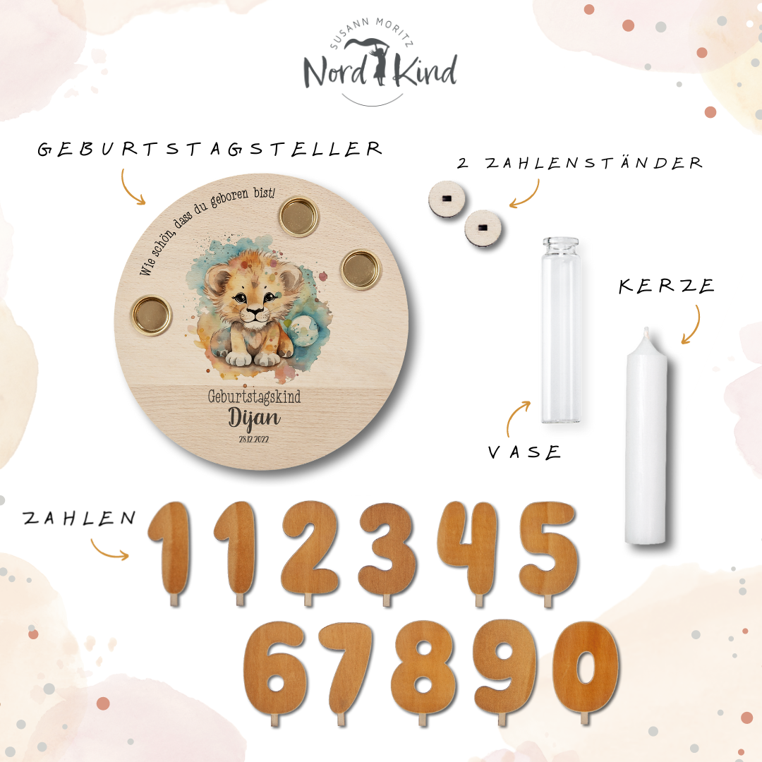 personalisierter Kerzenteller mit Kerze, Vase und Zahlen (Löwe 4)