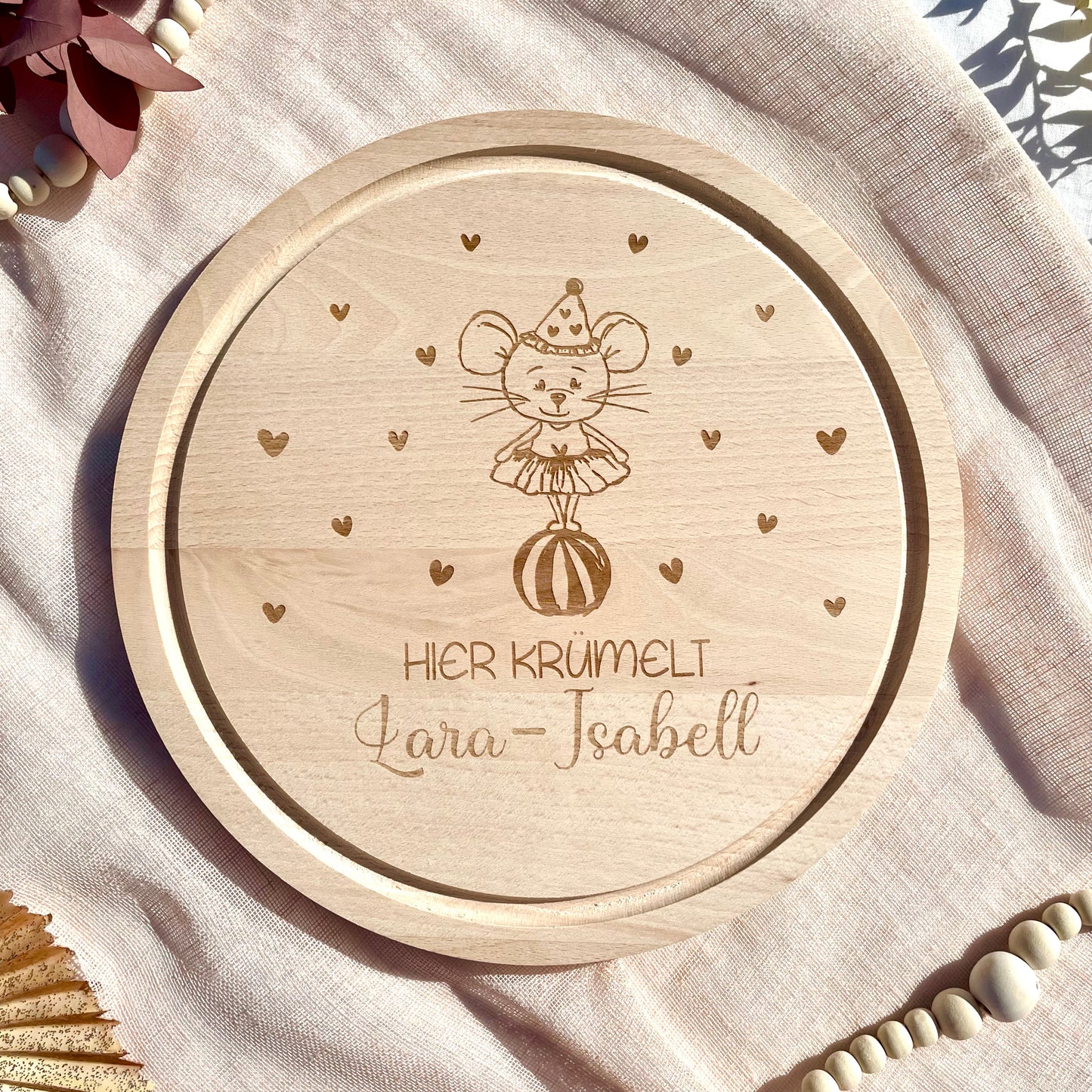 personalisiertes Frühstücksbrett Maus auf Ball
