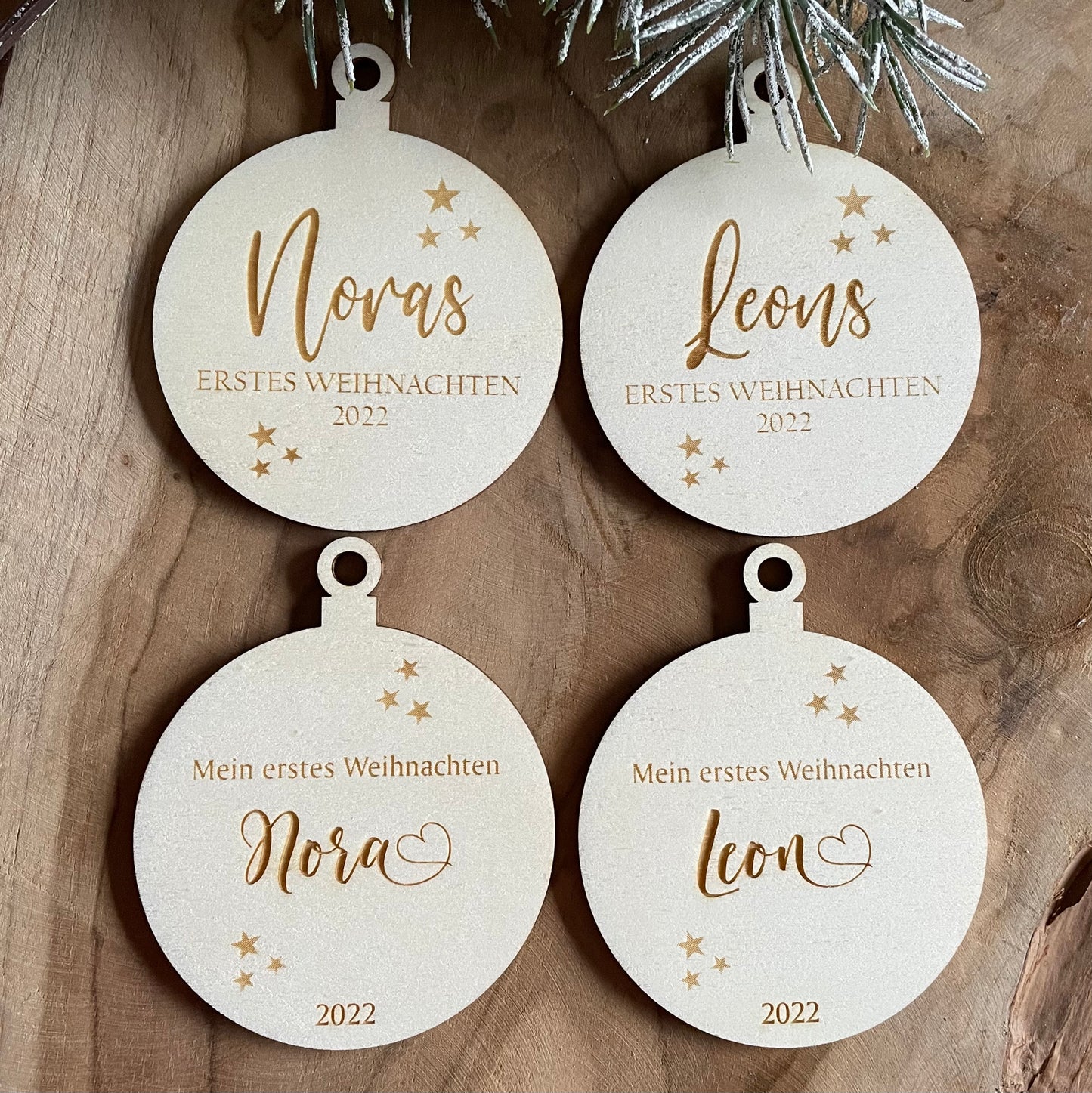 personalisierter Holz Anhänger | Vorname und Jahr | Weihnachtsbaumkugel | Christbaumanhänger | erstes Weihnachten