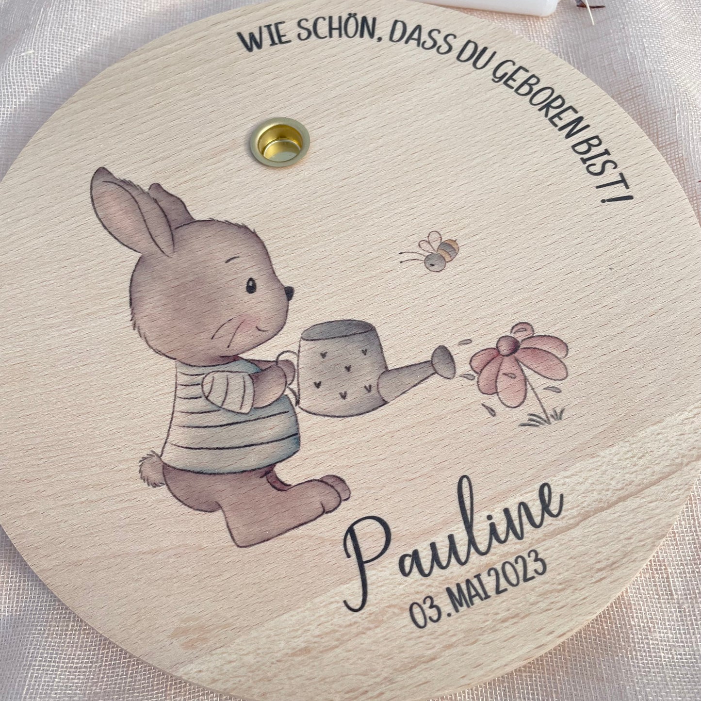 Kerzenteller Hase mit Spruch Wie schön, dass du geboren bist! personalisierbar mit Namen