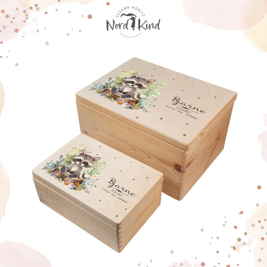 Personalisierte Erinnerungsbox aus Holz, Motiv Waschbär 1